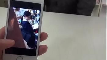 激ヤバ!?地味な感じの美少女女子校生が図書室で強制的にハメ回される