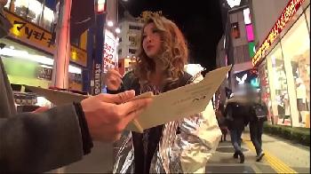 池袋をうろついていたギャルをナンパ→プロ男優のペニスに憑かれたようにヨガリイキW