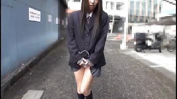 魅力的な女子校生の手首高速→好き放題ペニス挿入顔面射精