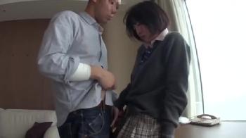 放課後に先生と性行為をして成績を上げてもらうしたたかな女子校生