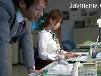 片思いしてる先輩女性会社員を職場で性的凌辱