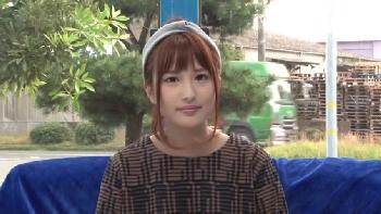 素人のモデル級美少女が巨根ペニスにご奉仕