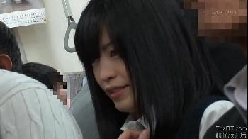 痴漢男に強引に挿入される美少女女子校生