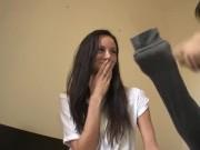 ホームステイでお世話になるお姉さんがサムライペニスにとても関心があるので避妊具なしの性行為