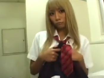 ペニス大好きなギャル痴女がフェラチオ援交