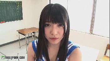 コスプレ好きの黒髪女子を教室で乱れまくる甘く激しい交尾