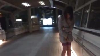 コートの下は裸というヤル気満々な素人巨乳娘に高級マグナムぶち込んで精液注入