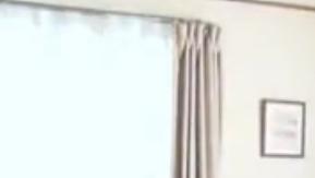 今にも見えそうな巨乳パンチラ連発するお姉さんに堪らず甘えて手コキしてもらうW