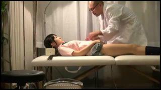 股間の痛みを訴える女子校生が診療してもらった医師に挿入され痛みが無くなる