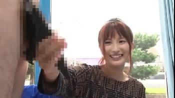 素人娘が女性器の最奥までペニスを挿入されてしまい恍惚絶頂