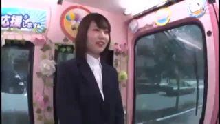 猥褻な行為が激しくなっていくと報酬も上がってお金欲しさに乗っかってしまうお姉さん