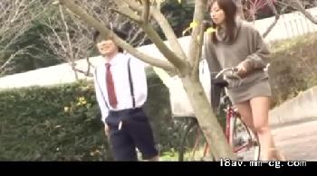 息子を溺愛しすぎてついに禁断の領域に突入する変態妻W