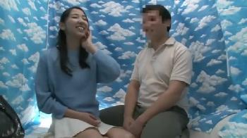 お父さんのゴムなし肉棒を受け入れる娘にたっぷり射精して種付け