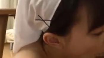 出し抜けに性衝動に駆られた家政婦さんがご主人様に男性器おねだりどころか中出し熱望セックス