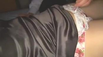 少年愛性癖のふしだらな母さんが息子の友人と中出し淫行