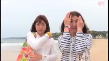 夏本番!!海でナンパした女子大生を車内連れ込んで性行為