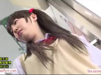 痴漢に性的暴行された女子校生