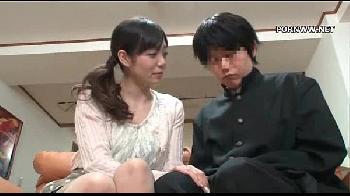 ぱんぱんに膨れ上がった肉棒で幾度も性的頂点に昇りつめる巨乳母に中出し発射