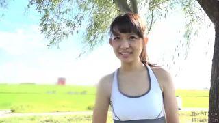 キュートな陸上女子の情熱的な野外フェラチオで暴発射精!!