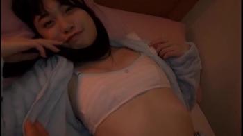 清楚な色白童顔娘が毎日パパのペニスでアへアヘ