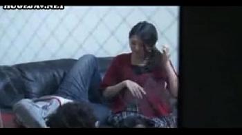 自宅でセックスをしていた素人カップルを窓から盗撮