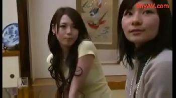 友人のイケメン夫を魅惑ボディで色仕掛けする裏切り浮気