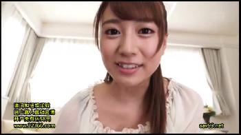 童貞な弟が性的行為への欲求が溜まりまくりなのを察知したキュート姉が手コキするW