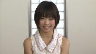 デビュー当時の佐倉まなが恥じらいアクメ顔披露