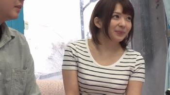 マジックミラー号でチェリーボーイを筆おろししたらまさかの挿入即アクメしたお姉さん