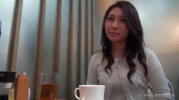 清楚な美貌の人妻がAVに出演→夫に黙ってプロペニスに恋慕