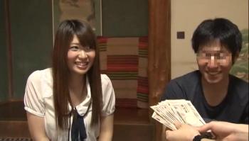 高額報酬を目の前に出されて辛抱できず弟との肉親性交を選択する巨乳姉W