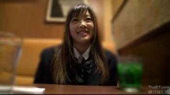 SNSで知り合った女子校生と実際に会ったら大当たりで制服着させてハメ撮り
