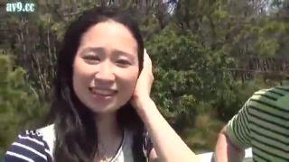 性的欲求が暴走寸前で悩む素人人妻をハメ