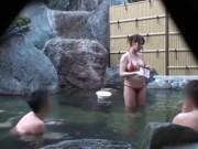 温泉に連れていかれた童顔巨乳お姉さんが過激すぎるミッションにチャレンジさせられる