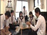 同級生女子校生の家にお邪魔して中出し乱交する思春期男女達