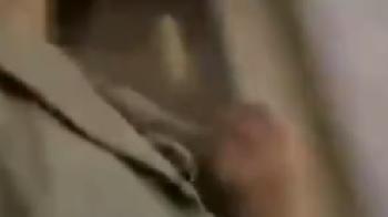 店から出てきた素人お姉さんに猛アタックして膣内発射に成功W