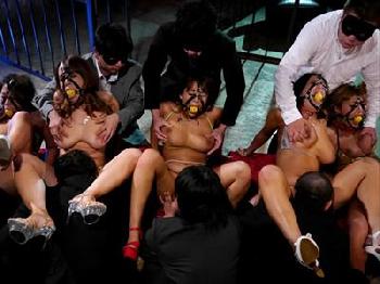 人身売買オークションで落札された巨乳黒ギャルがサドご主人様の性調教で悶絶アクメ