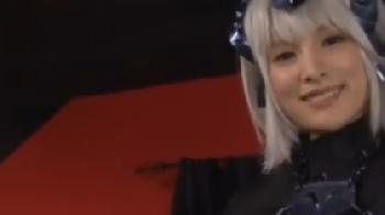 眠らせた男を手足拘束してニコニコ笑顔で好き放題挿入しておまんこの中にそのまま子種を射精させるコスプレ娘