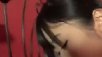 ビンビンに反り立つペニスを容赦ない凄絶な手コキで一滴残らず精液を吸い尽くす痴女