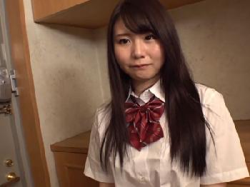 キュートな女子校生の自宅に呼ばれて流れのままにセックス