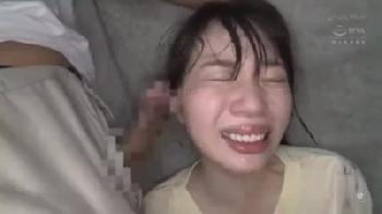 肉感的爆乳お姉さんが同じマンションの男に目を付けられついに性的暴行される