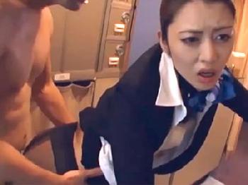 時間を止めてCAを犯す!!口にもヴァギナにもズボ挿入交尾てたっぷり発射