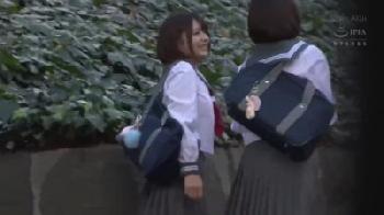 新たな生活に胸を膨らませていた美少女が痴漢される地獄に遭ってしまう