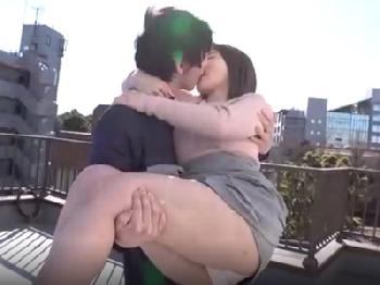 空の下でディープキスで身も心もトロけて膣射性交