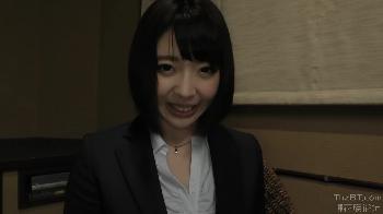 エリート女性会社員が性的欲求を満たしたくAV出演を決意→プロのテクニック狂乱絶頂