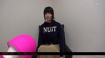 田舎育ちの天然素人娘にオイルを塗りまくってマッサージしたら発情して即挿入