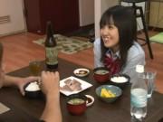 子持ちの女と再婚したら娘のほうが好きになってしまい肉体関係を持つ