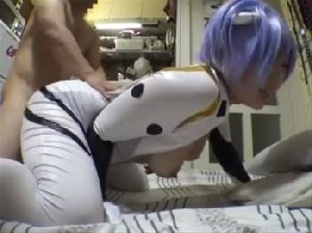 頼まれると断れない巨乳マダムが塾講師に綾●レイのコスプレを着せられゴムなし挿入膣内で直接射精されてイク!!