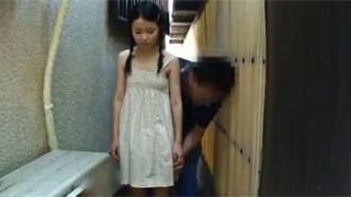 極悪男から徹底的に性調教されて感度抜群なカラダにされた美少女