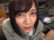 エロティック美少女がずっと見つめながらチュパチュパ口内性交してくれます